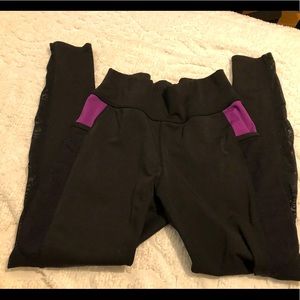 Pop fit leggings purple pocket with mesh down side